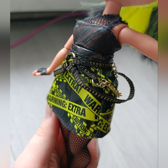 LOL Surprise OMG Remix Rock Bhad Gurl Doll - 2019 MGA - Picture 3 of 6